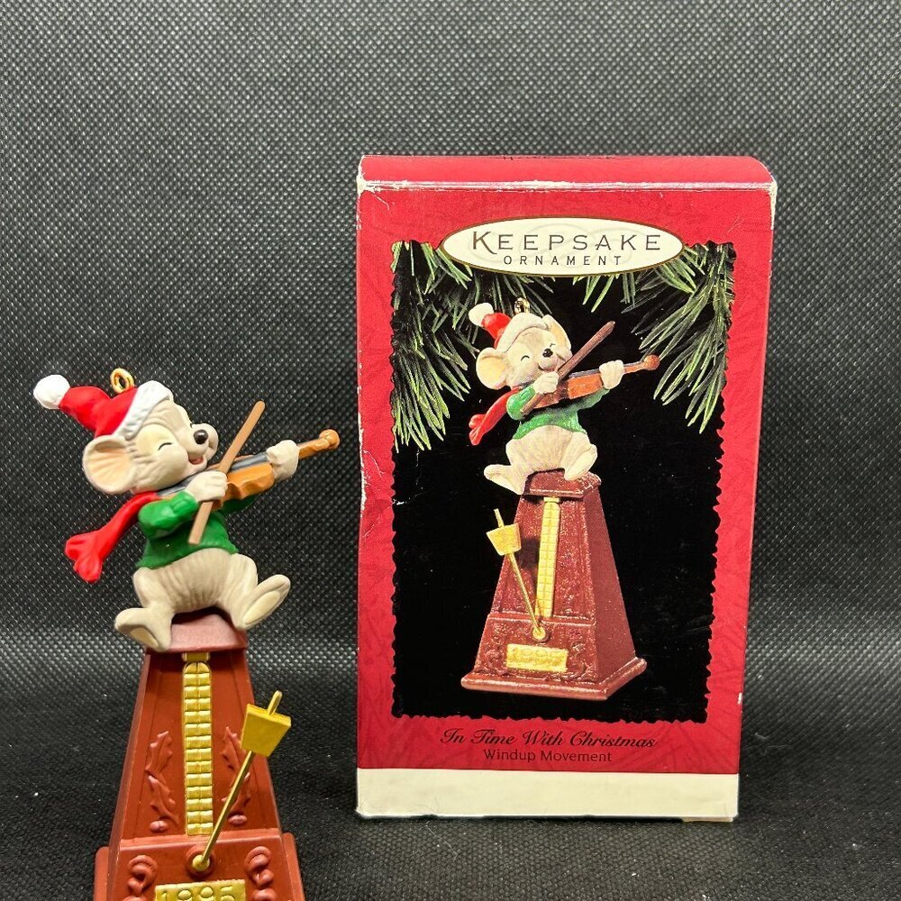 1995 Hallmark "In Time With Christmas" Keepsake ornament wind up movement